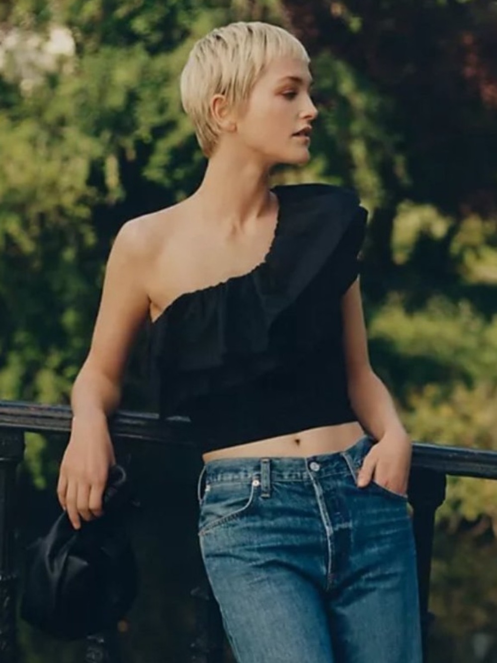 SUNDAY IN BROOKLYN Anthropologie RUFFLE cotton SMOCKED one shoulder TOP black M